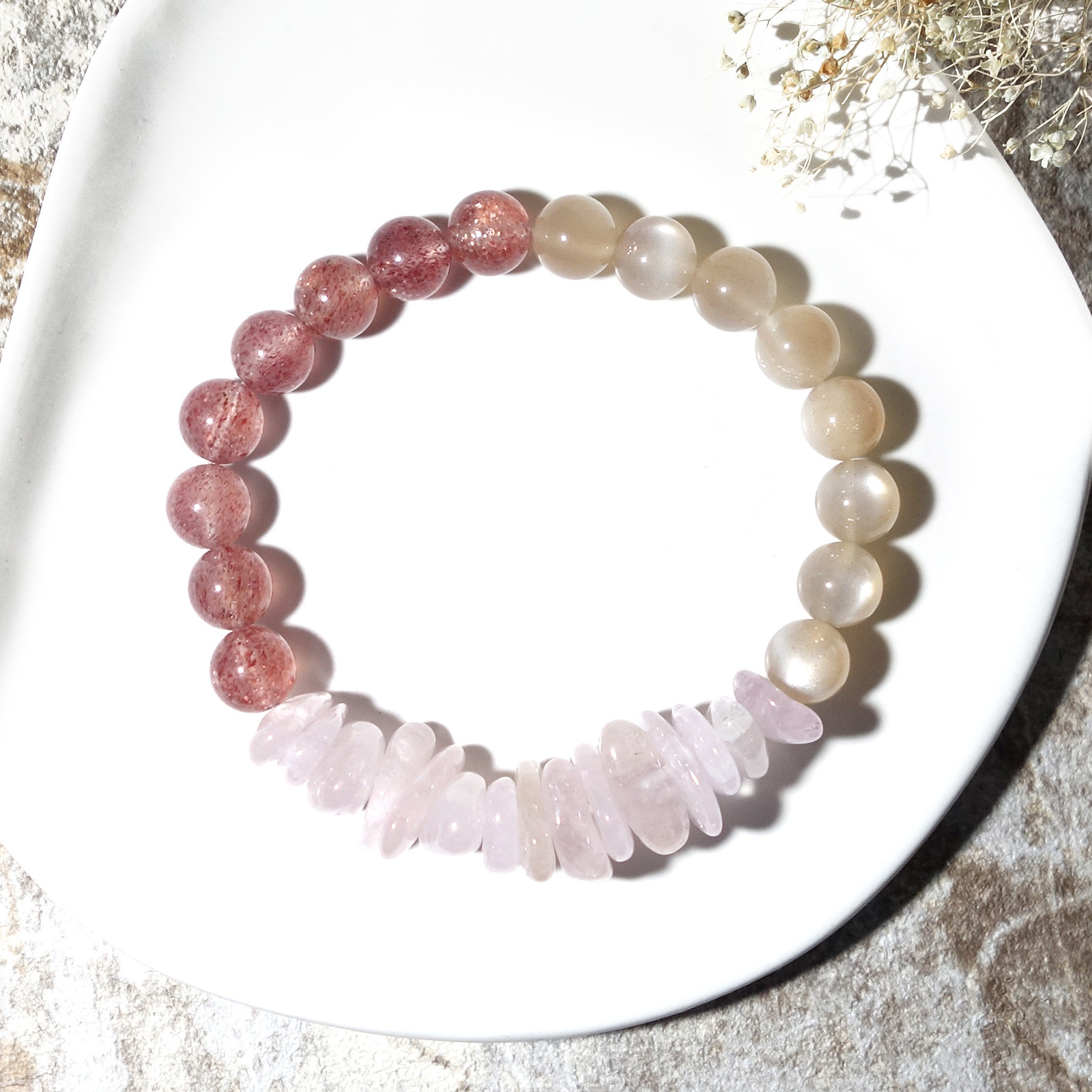 Tri／一点もの　モルガナイト×ベージュムーンストーン×ピンクエピドートシスト　トリブレスレット 4,239円