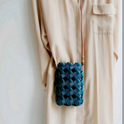 【8色 選べるストラップ 】みんなのスマホショルダー 藍 blue ギフトにも人気 1枚目の画像