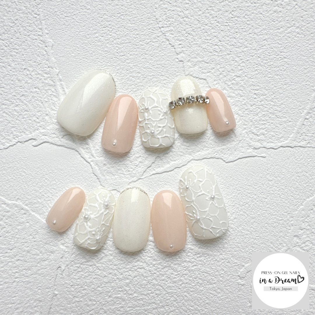 フラワーレースネイル 花 刺繍 ホワイト ダイヤレーン 結婚式 パーティー 上品 ネイルチップ