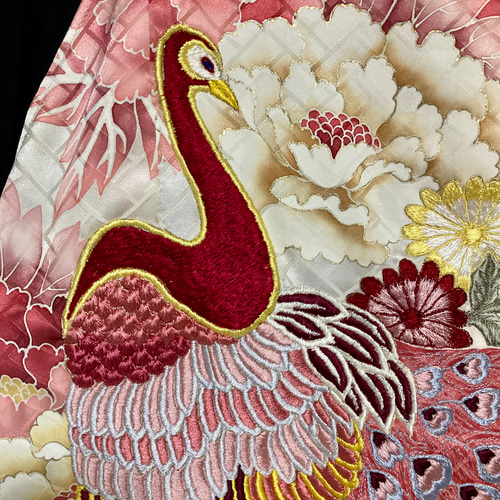 振袖リメイク　肌掛け＆ブランケット　正絹　孔雀　刺繍 振袖リメイク肌掛け＆ブランケット正絹孔雀刺繍
