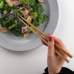 U& ：JYUSHIN （カラー：桜） 食卓をアートに。美しい所作を作り出す「箸置きで重心を支える」新感覚箸セット。 3枚目の画像