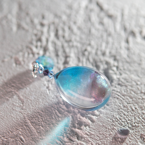 青の雫 アクアマリントランスミッション レジン ネックレス