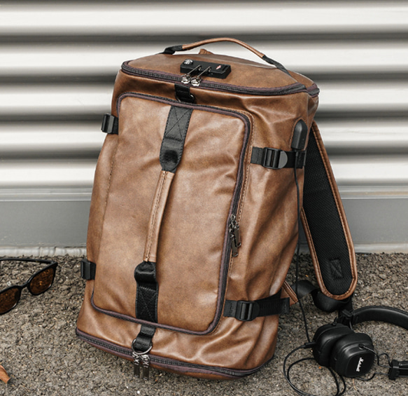 通勤通学 旅行用 大容量 3wayシンプルなリュックバッグ肩掛け シンプル  ハンドバッグ   レジャー コーヒー 1枚目の画像