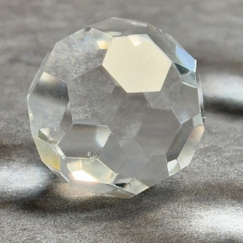 驚異のスピードで願いを叶える☆バッキーボール☆天然水晶AAA（穴無し