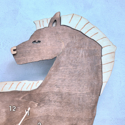 はんなりとした馬の時計 木製 掛け時計 9枚目の画像