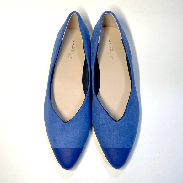 易壓扁1cm跟雙色高跟鞋（藍色x霧面海軍藍）22.5cm~24.0cm 第2張的照片