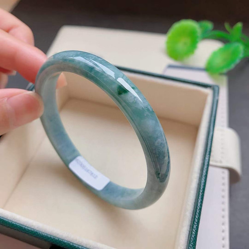 天然翡翠 バングル 鑑別書付き