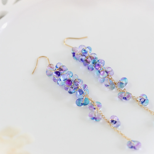 ファルファーレビーズデザインイヤリングorピアス（アクア＆グレープ