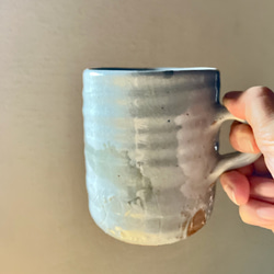 大きい窯焼きマグカップ / Handmade Large Kiln-fired Mug 6枚目の画像