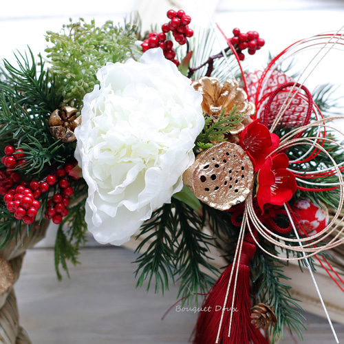 大きな芍薬とお花のしめ縄リース  しめ飾り  しめ縄リース  お正月飾り 大きな芍薬とお花のしめ縄リース しめ飾り しめ縄リース お正月飾り