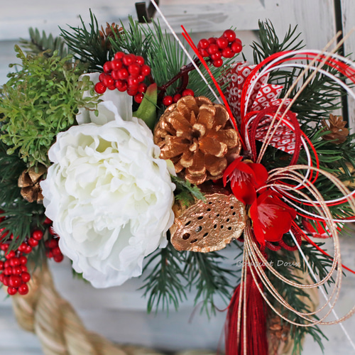 しめ飾り　正月リース　しめ縄　フラワーリース☆*White✖︎Red 2499c3550358c26994025e6058543f