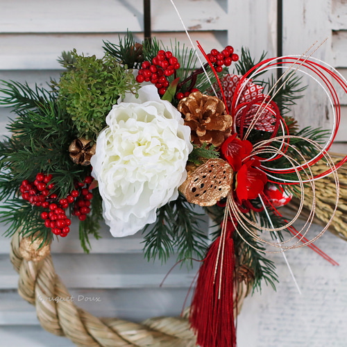 misachan様ご検討分】お正月飾り白い芍薬と赤いしめ縄 しめ縄アレンジ