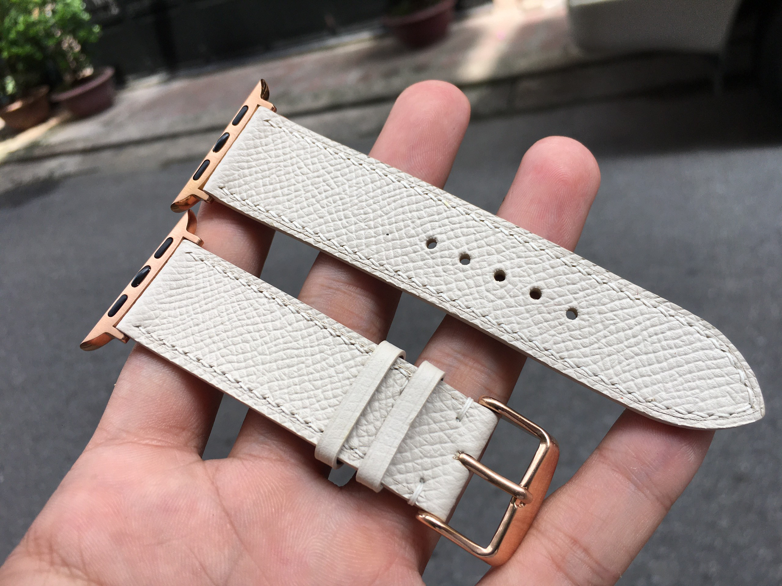 Apple Watch用アイボリーホワイトフレンチエプソム牛革ストラップ（送料無料）