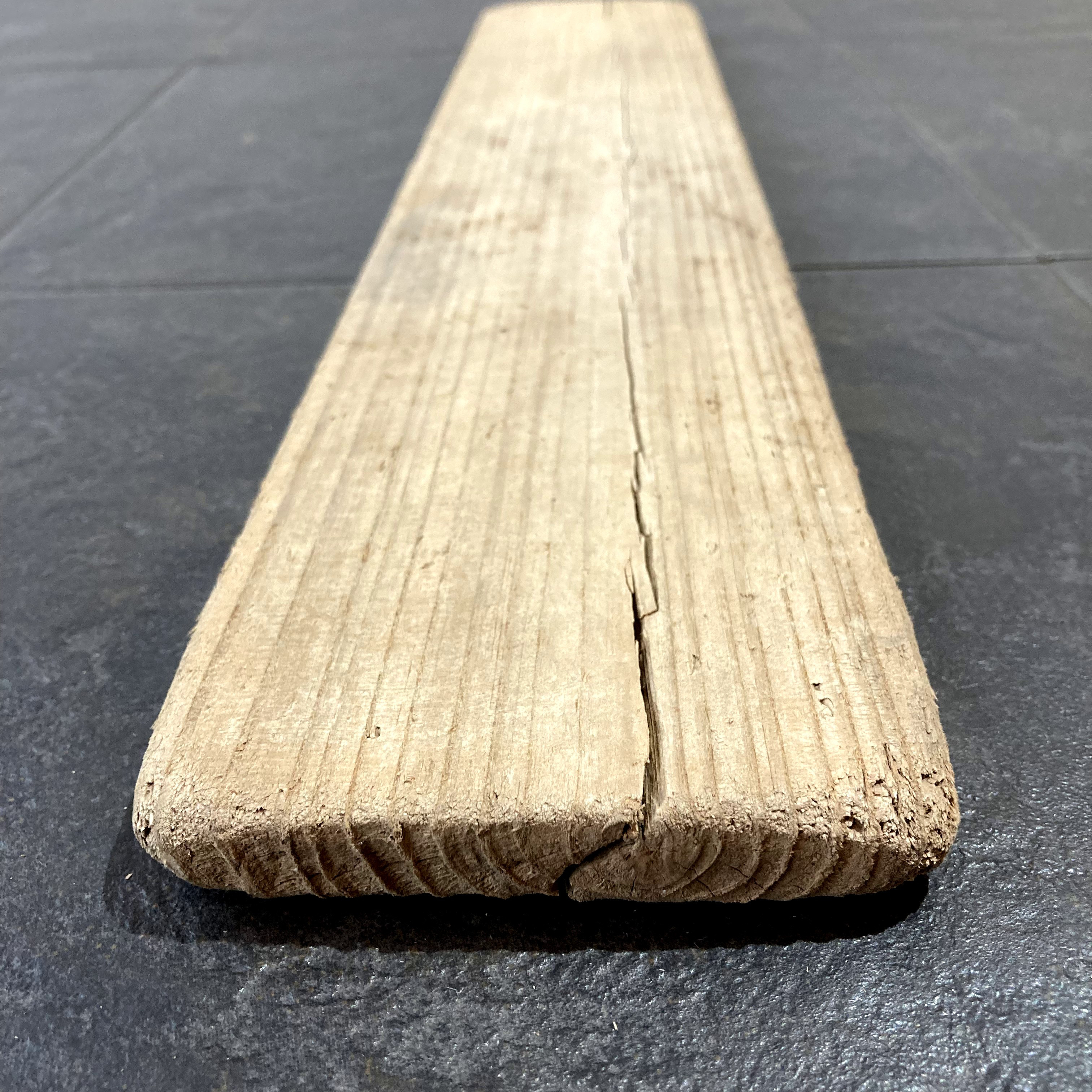 まっすぐな木目の流木　54㎝　【雑貨素材・インテリア】　№16