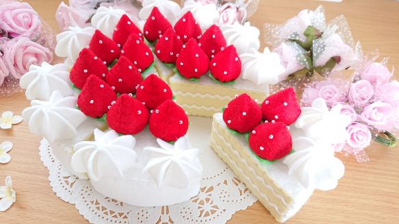 いちごのホールケーキ(直径約１６㎝) フェルト ケーキ プレゼント おままごと お誕生日 クリスマス 2枚目の画像