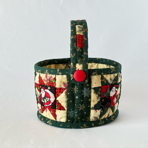パッチワークキルトの小物入れ(クリスマス) その他インテリア雑貨