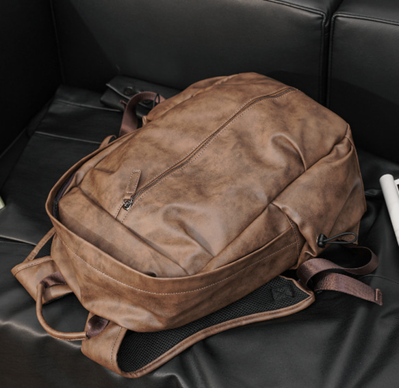 ★通勤通学★旅行用大容量★2wayシンプルなリュックバッグ肩掛け シンプル★ハンドバッグ 1枚目の画像
