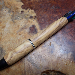 4+1多機能ペン　アクロインキ0.7黒青赤緑と+０.5㎜シャープ　樹齢300年のオリーブの木の手作りペン！ 4枚目の画像