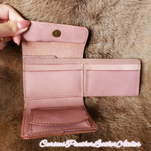 世界に一つのコンパクトな三つ折り革財布】薄い BOXタイプの小銭入れ