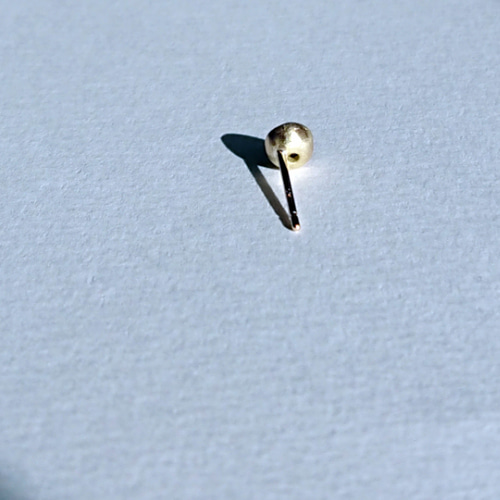 Aliceプロフ必読様 K18地金 ベキリーブルーガーネット ピアス ビズー