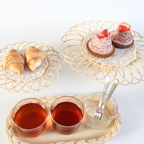 MY Dear LIFE La vie 4段ティーティア ケーキスタンド ラタンのケーキ