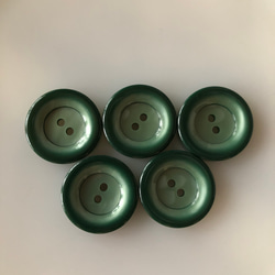 アンティーク ボタン 5個　ビンテージ 昭和 レトロ 個性的 ハンドメイド素材 日本製 ポップ アクセ 緑　グリーン 1枚目の画像