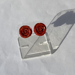 イソバナサンゴのピアス　赤い薔薇　ポストチタン　R51216H1 12枚目の画像