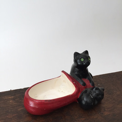 new  black cat figure / アンティークブラックキャット 猫おきもの 黒猫と赤い靴　ジュエリーケー 7枚目の画像
