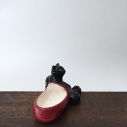 new  black cat figure / アンティークブラックキャット 猫おきもの 黒猫と赤い靴　ジュエリーケー 4枚目の画像