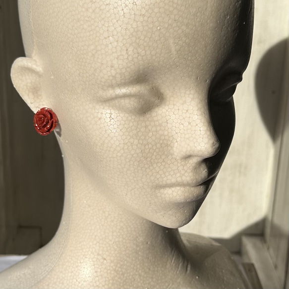 赤い薔薇のピアス　イソバナサンゴ　ポストK14WG R51216H2 4枚目の画像