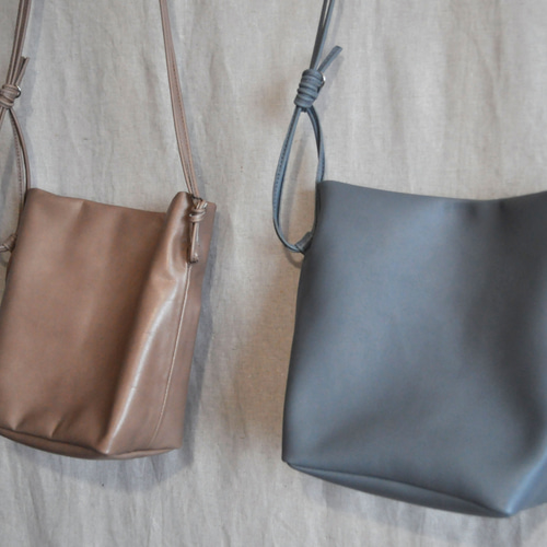 ブルーグレー再販！ 本革のミニショルダーバッグ（2way仕様
