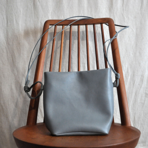 ブルーグレー再販！ 本革のミニショルダーバッグ（2way仕様