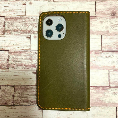 2枚ポケット付き 栃木レザー オリーブグリーン×ネイビー