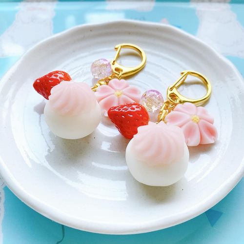 桜餡団子の和菓子キーホルダー フェイクスイーツ 樹脂粘土 練り切り 桜