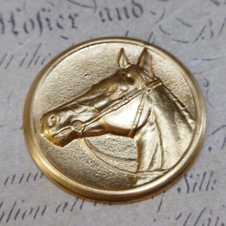 BEHOLD− 馬 コイン 1個 真鍮製 アメリカ製 パーツ スタンピング ヴィンテージ風 2枚目の画像