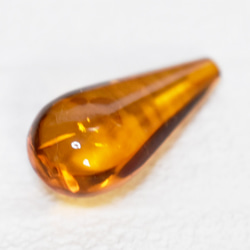 жリトアニア産天然アンバー 琥珀 ドロップ　素材3　3.960ct 2枚目の画像