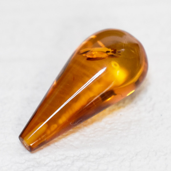 жリトアニア産天然アンバー 琥珀 ドロップ　素材3　3.960ct 4枚目の画像