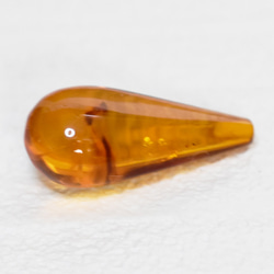 жリトアニア産天然アンバー 琥珀 ドロップ　素材3　3.960ct 6枚目の画像