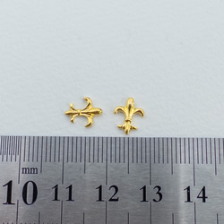 ＊10個＊ メタルカボション フルール·ド·リス 8x4mm 合金製 金色 ゴールド na038 5枚目の画像