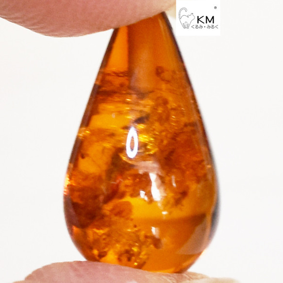 жリトアニア産天然アンバー 琥珀 ドロップ　素材7　2.305ct 1枚目の画像