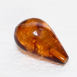 жリトアニア産天然アンバー 琥珀 ドロップ　素材7　2.305ct 3枚目の画像