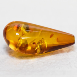 жリトアニア産天然アンバー 琥珀 ドロップ　素材10　2.185ct 6枚目の画像