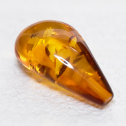 жリトアニア産天然アンバー 琥珀 ドロップ　素材10　2.185ct 3枚目の画像