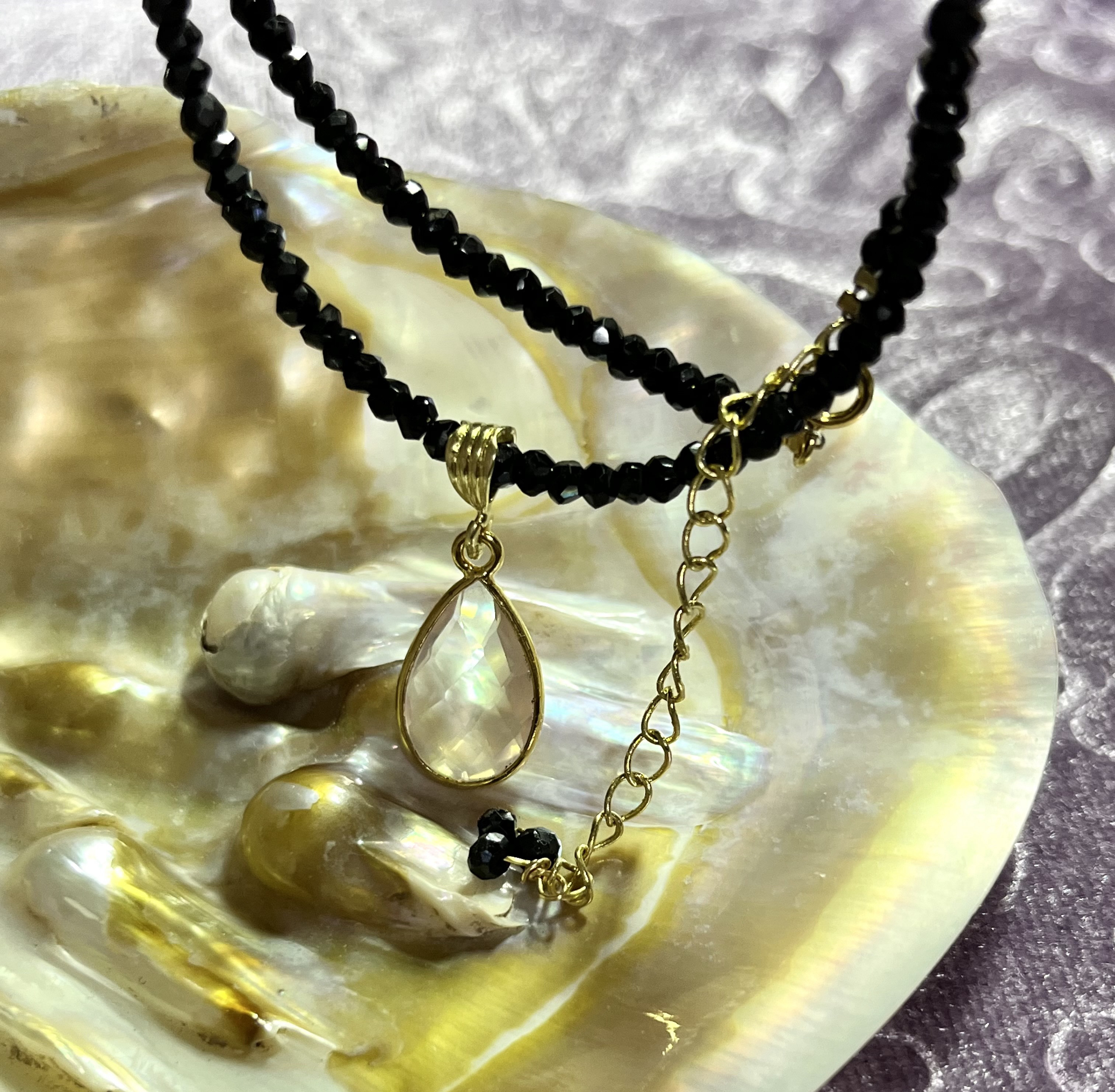 ♡聖なる夜に♡スピネル&ローズクォーツネックレス