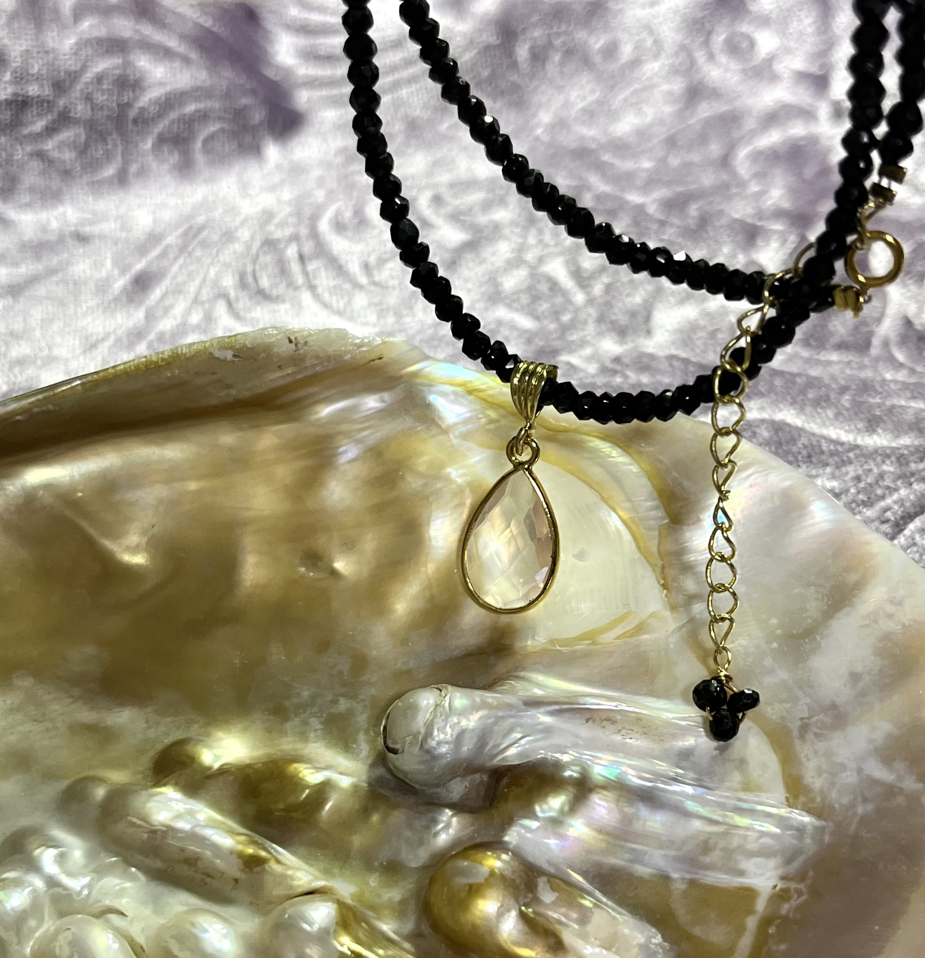 ♡聖なる夜に♡スピネル&ローズクォーツネックレス