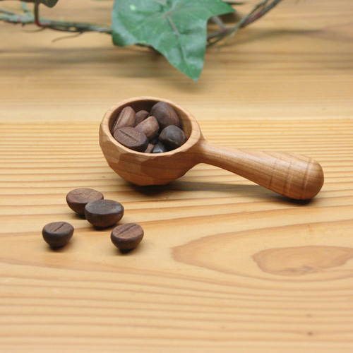 こだわりのプレゼントに‼️ 一つ一つ手作りの作家物 檜のコーヒー