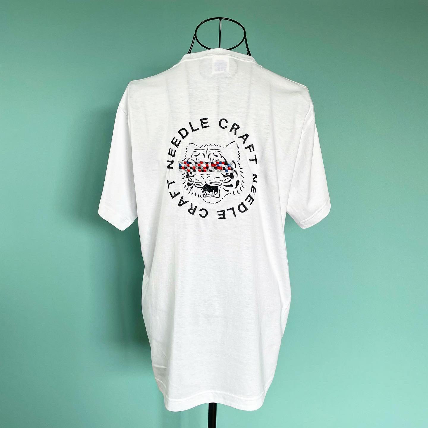 刺繍虎モザイクTシャツ