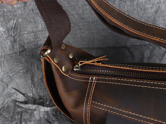 本革 チェストバッグ レザー ショルダーバッグ メンズ オートバイバッグ 牛革ボディバッグ彼氏友達父の日誕生日プレゼント 本革 メンズ ショルダーバッグ バッグ 旅行バッグ