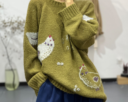 新作)3色.グリーン.刺繍 手編みニットセーター クルーネックニット