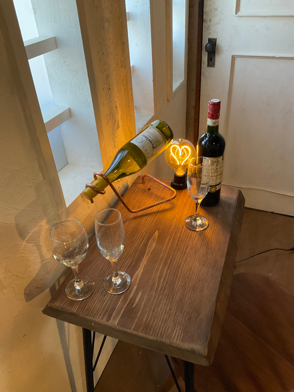 w555 ミニヒノキ　カウンターテーブル　銅ワインスタンド　電気スタンド.付き　ミニで可愛いヒノキ　カウンターテーブル 6枚目の画像